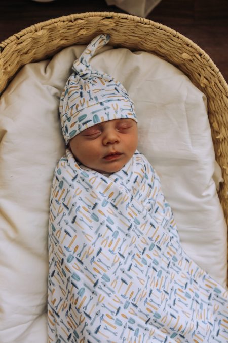 Organic Baby Love | Organic Swaddle with Beanie | Tools - Image 4